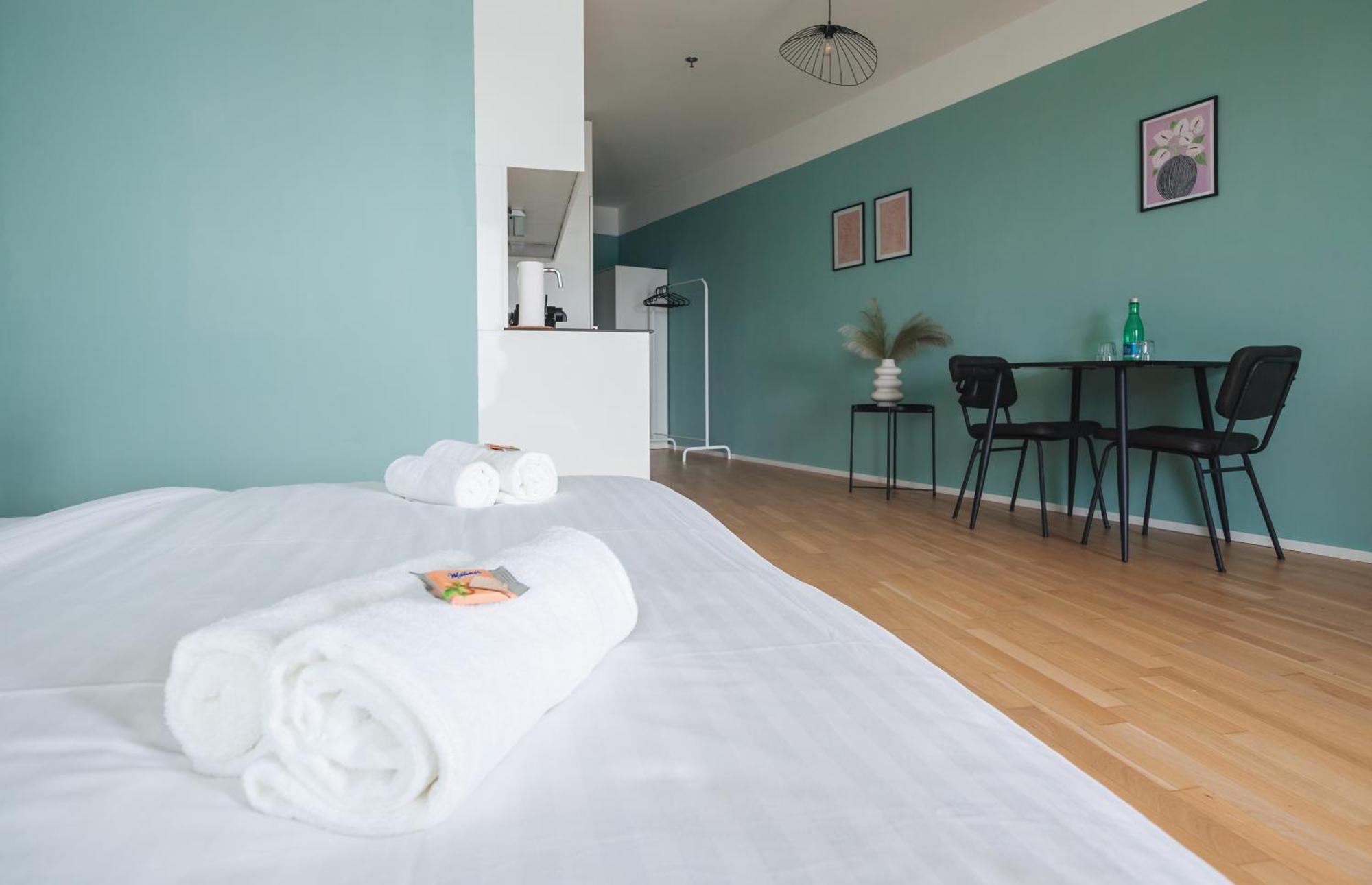 Decorous Cozy City View Suite Wenen Buitenkant foto