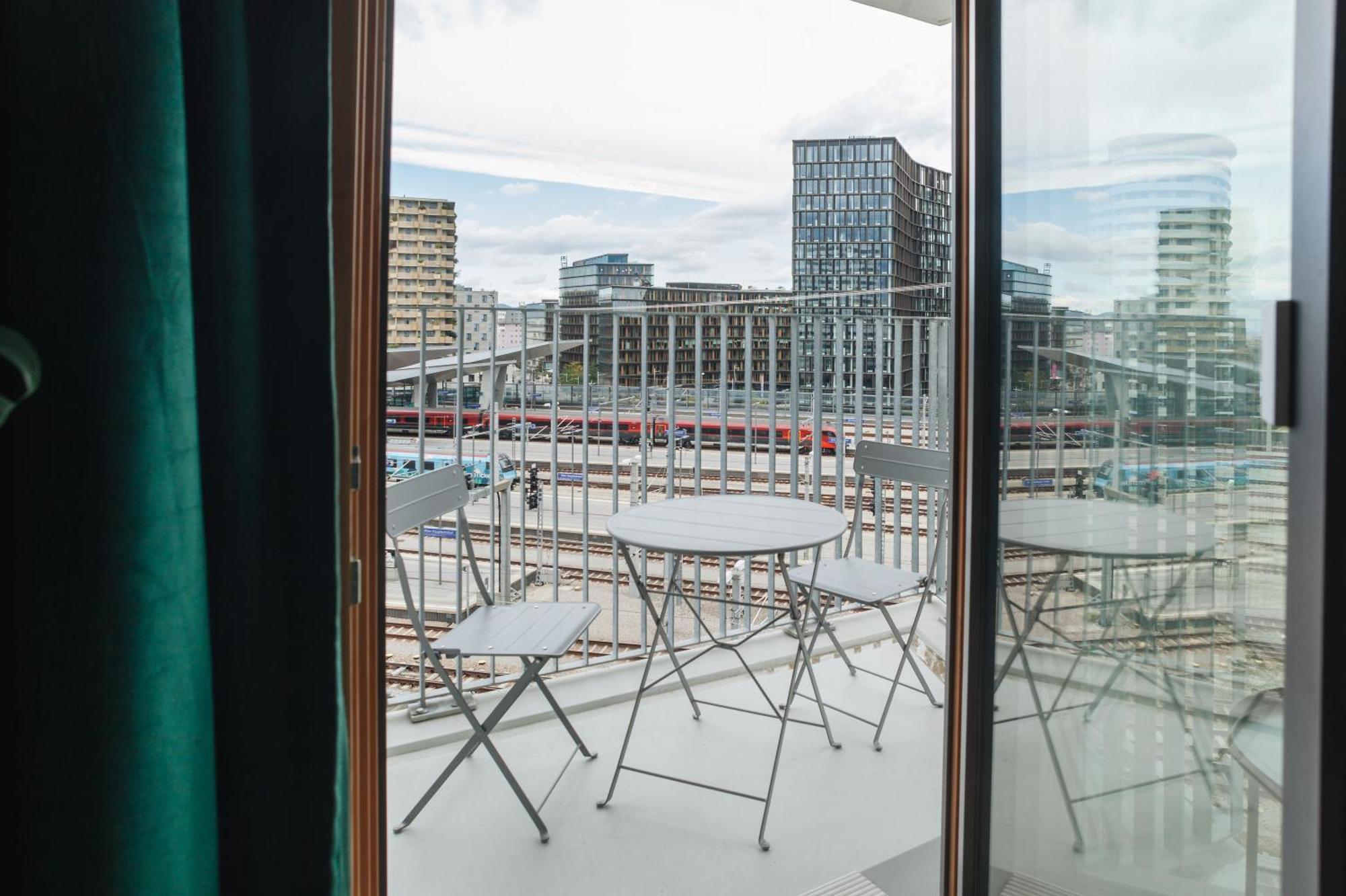 Decorous Cozy City View Suite Wenen Buitenkant foto